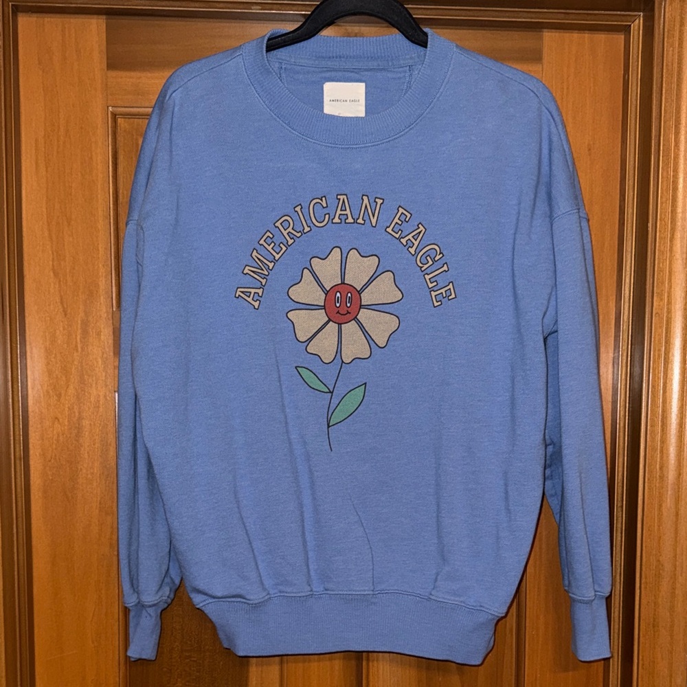 American Eagle Blue Crewneck Sweatshirt with Flower Design